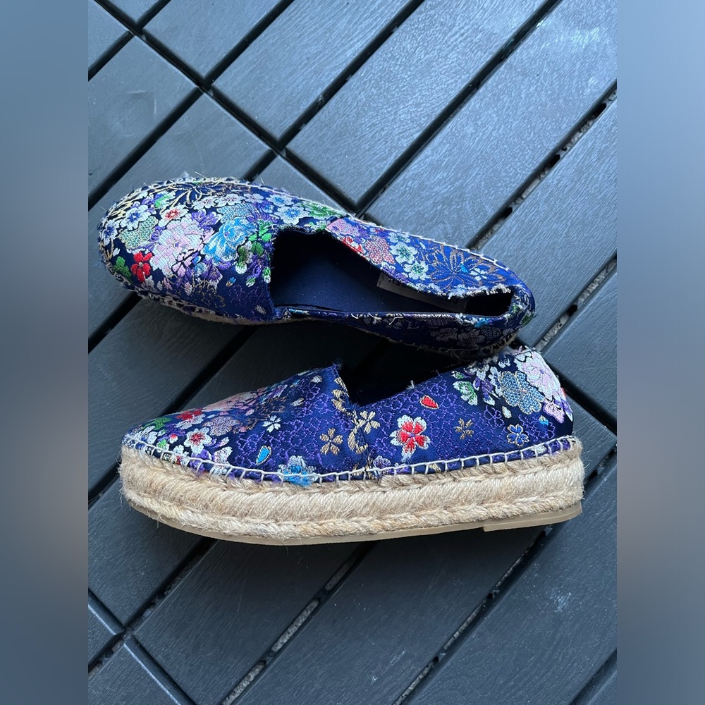 Asian espadrille Steve Madden women’s 8